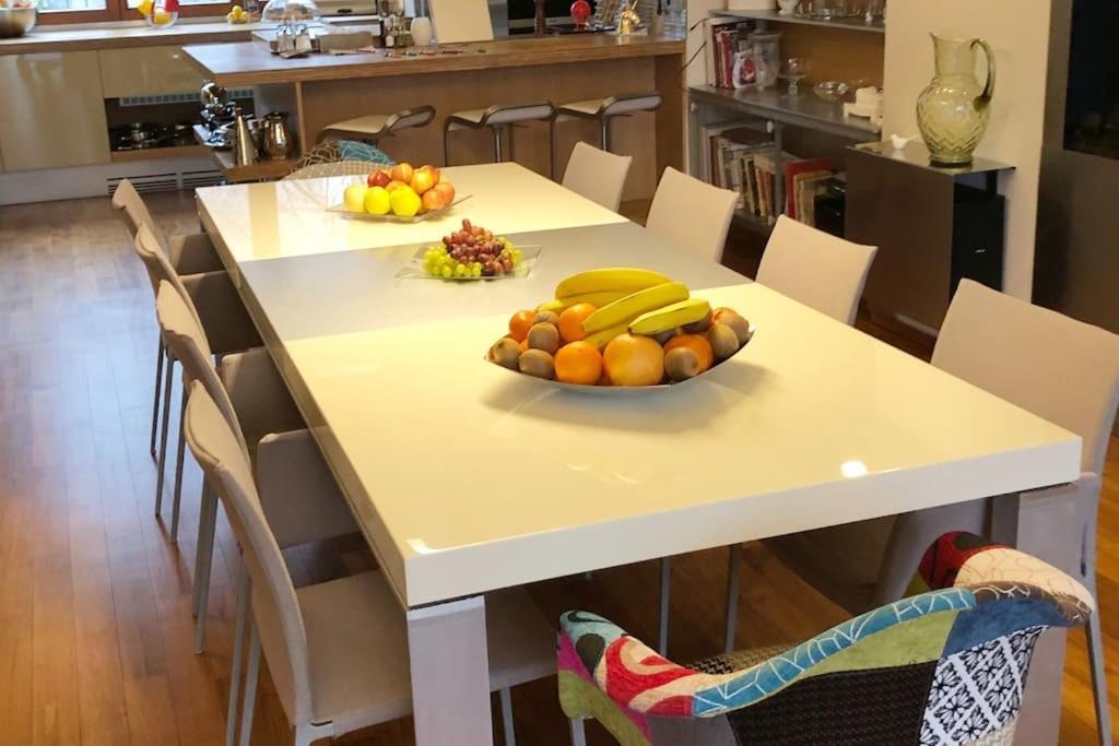 Huge Luxury Villa, 6 Beds And Baths, Terraces, Double Garage Prag
