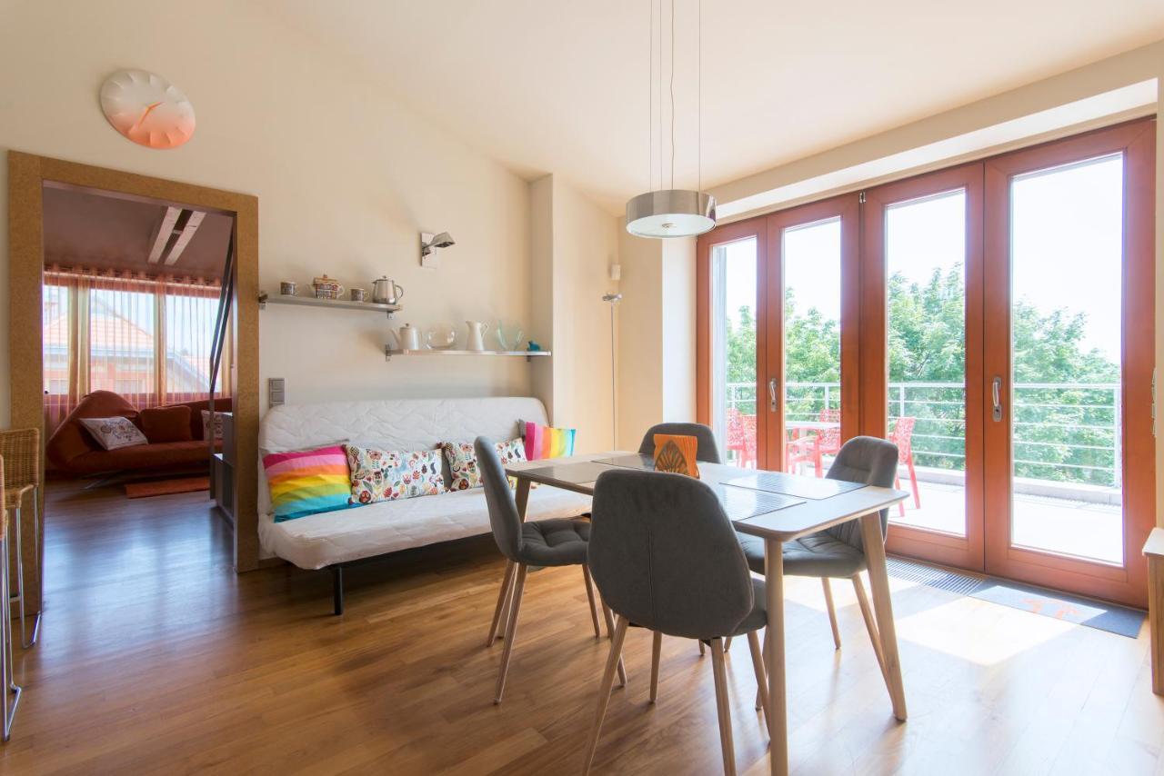 Villa Huge Luxury Villa, 6 Beds And Baths, Terraces, Double Garage Prag